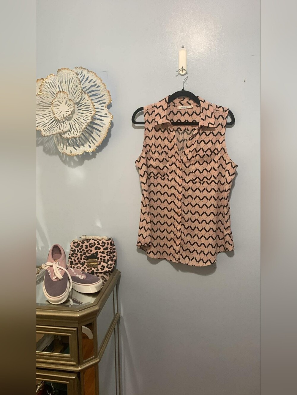 Sleeveless Pink Chevron Print Blouse